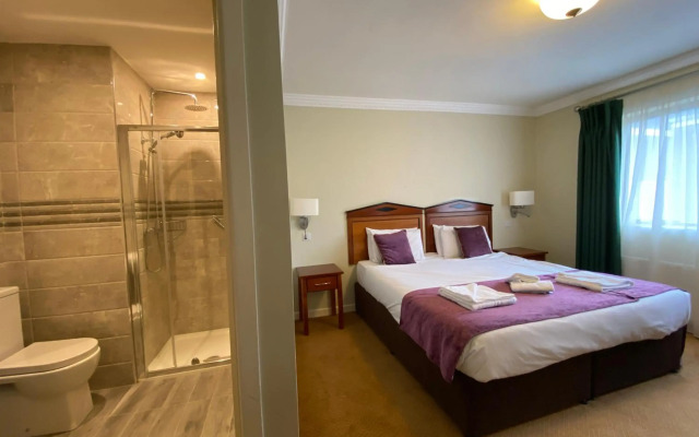 Lawlors Hotel