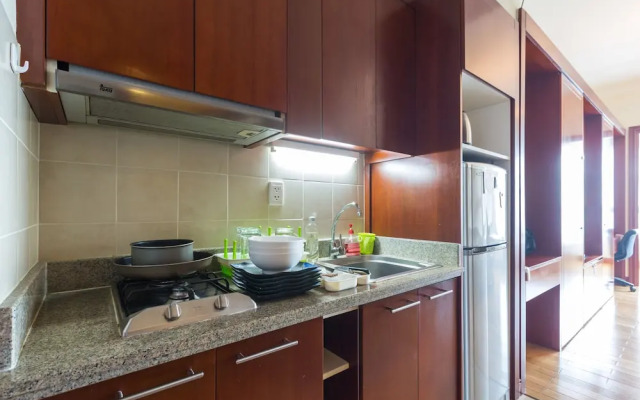 The Manor Luxury 1BR Apartment Center