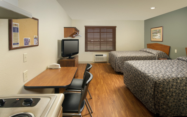 Extended Stay America Select Suites - Wichita - North