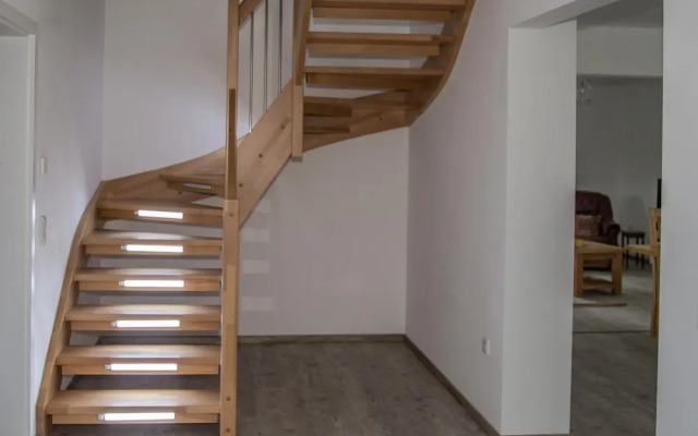 Remarkable 4-bed House in St Minver, Rock