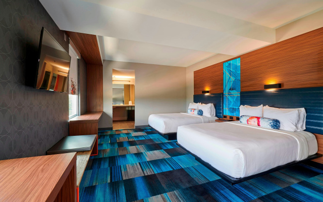 Aloft Cleveland Airport