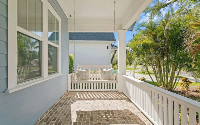 Sunset Bungalow With Hot Tub - 6ppl