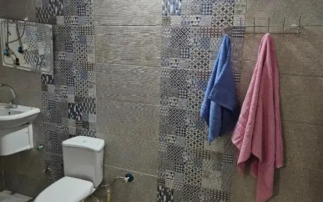 Pyrmids view suite