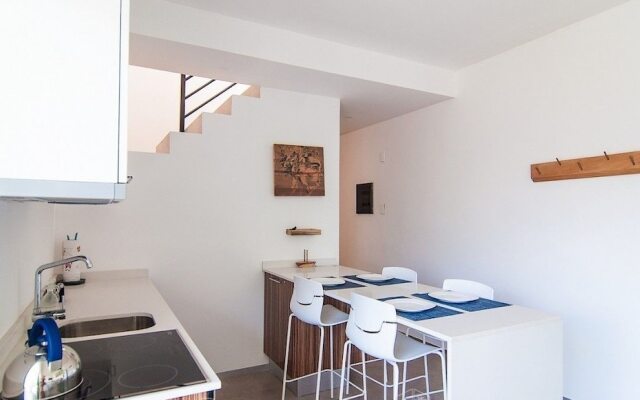 Menesse City Condo 1417