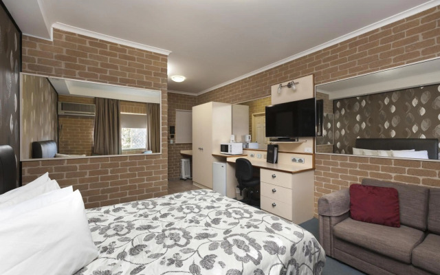 Grand Manor Motor Inn - Queanbeyan