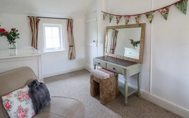 Bryniau Bychain Cottage