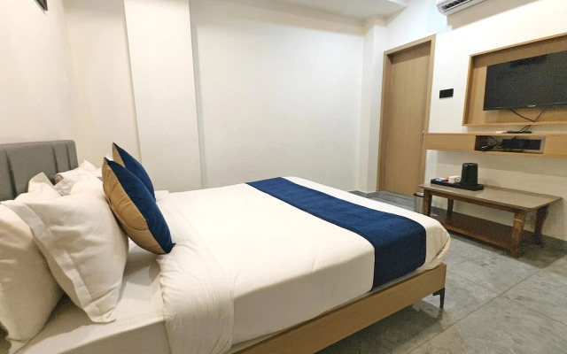 The Sky Comfort Hotel Krisha Dwarka