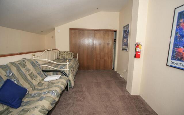 Summit X-ross Roads Condo