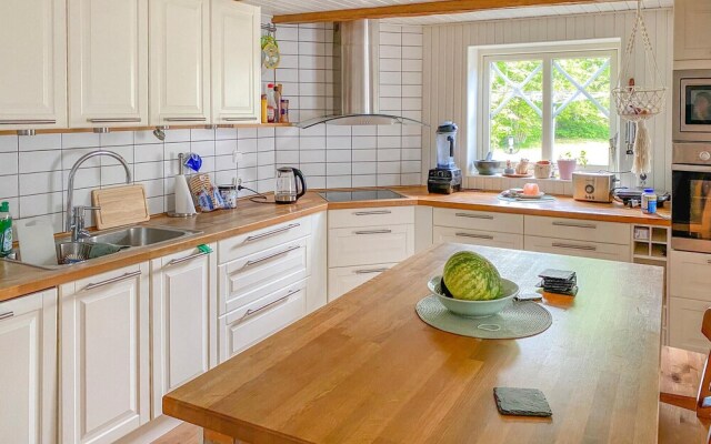 Stunning Home in Sävsjö With Internet and 2 Bedrooms