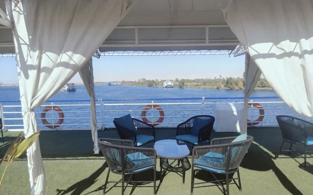 Nile Bride