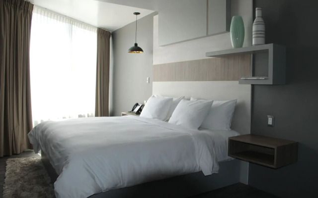 ESDUMA HK Hotel Pachuca