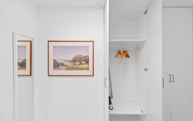 Studio B, Sumner