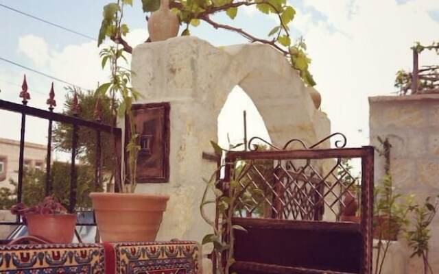 Ali's Guest House