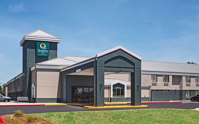 Quality Inn Bentonville - Rogers