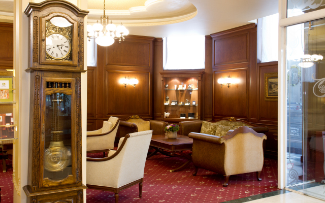 Crystal Palace Boutique Hotel