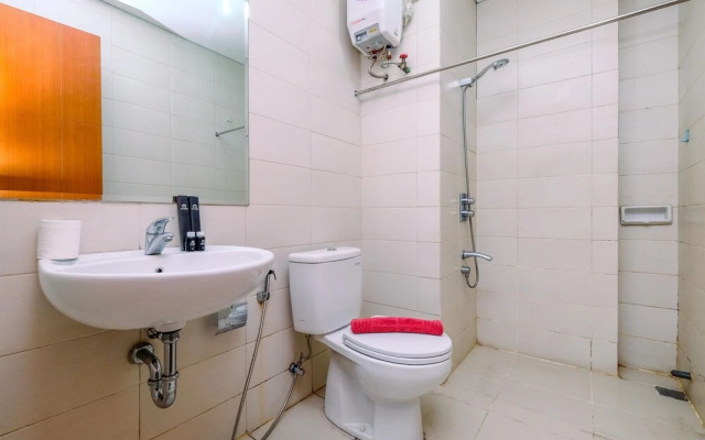 Fancy And Nice Studio Apartment At Woodland Park Residence