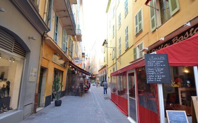 Period Apartment 5 Period In Old Nice Near Tramway