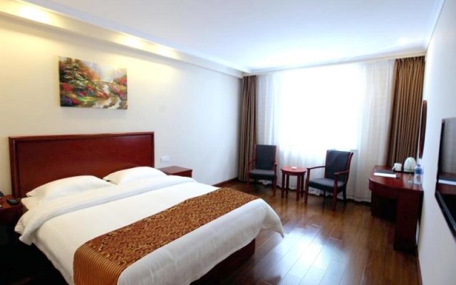 GreenTree Inn YunCheng South of Railway Station North FengHuang Road Shell Hotel