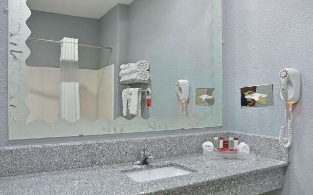 Ramada by Wyndham South Waco