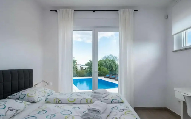 Sandi Comfortable Holiday Residence