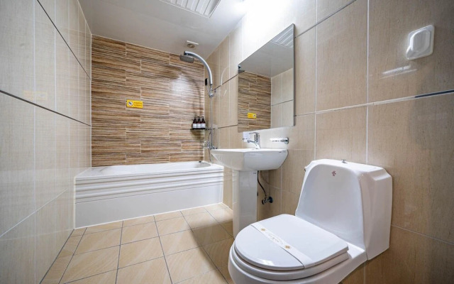 Mokpo Hotel Lium