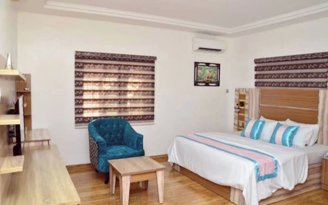 Sterling lakeview Apartments Hotel and Suites