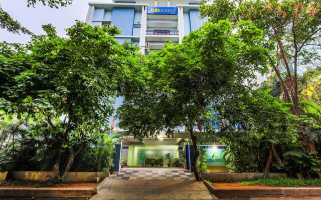 FabHotel Yesmark Gachibowli