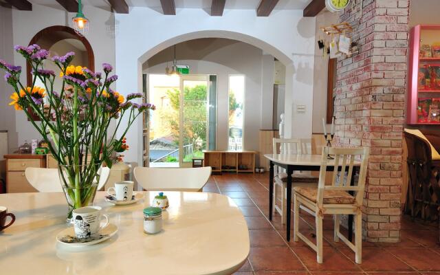 Sunnyrain Bed And Breakfast