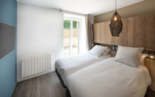 Apartment in Landeda With Beachfront Views