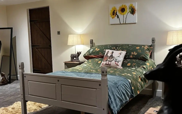 Luxury Country Lodge in Bretherton - Sleeps 4
