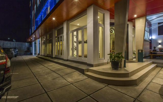 Sparks Odeon Sukabumi - Artotel Curated