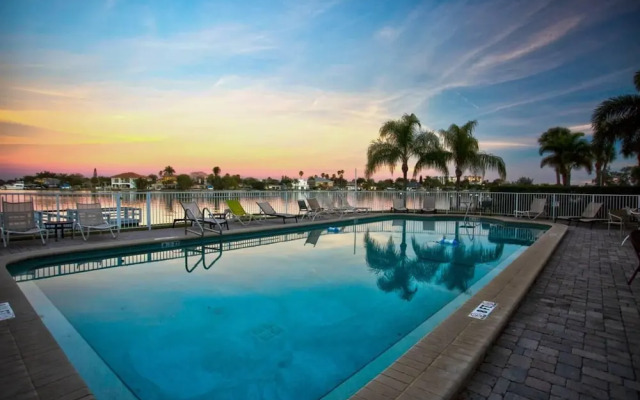 Palms Of Treasure Island #210