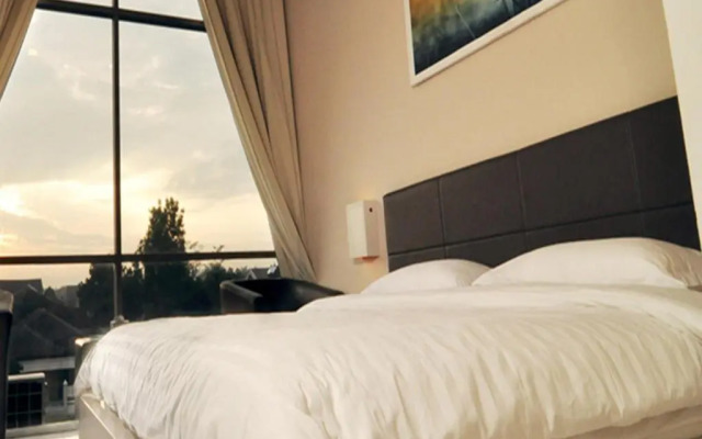 Royal Hotel n' Lounge