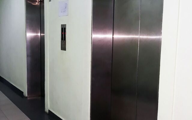 MINIMALIST Studio Apartment