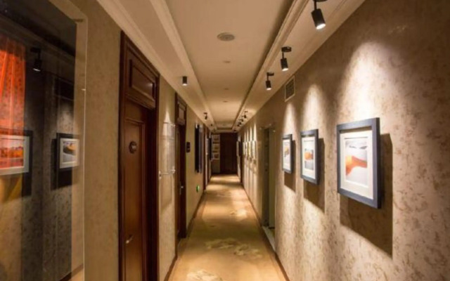 Riyueming Select Hotel
