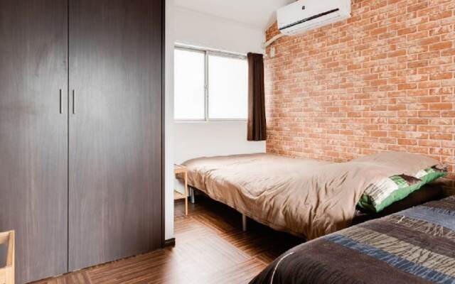 Senbonkita Terrace House