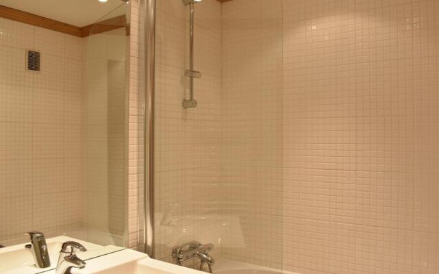 Appartement Méribel, 2 pièces, 4 personnes - FR-1-180-77