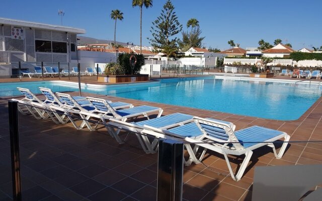 Susana's Bungalow Wifi Free and Pool