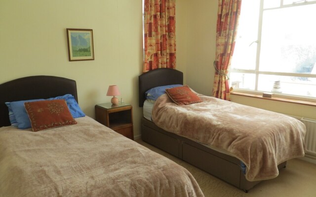 Westmead. Chalet Bungalow