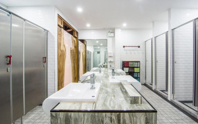 Nonze Hostel