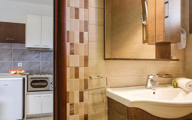 Plaka Sungrace Studios & Apartments