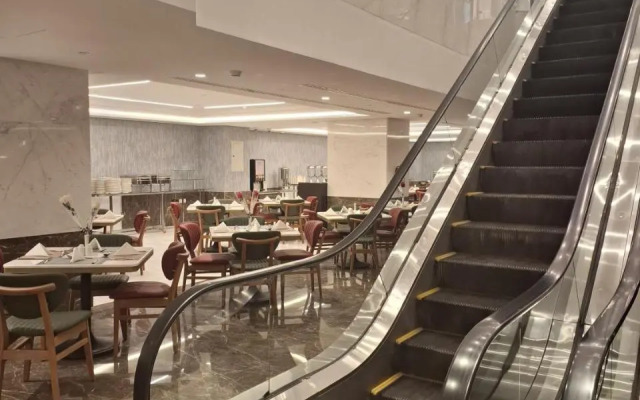 Maden Taiba Hotel