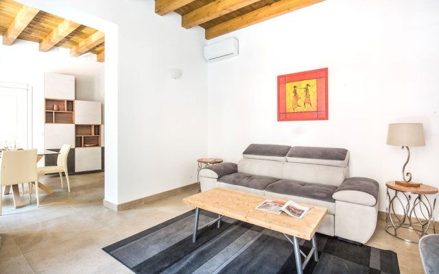 Santa Cecilia Luxury Apartments by Wonderful Italy