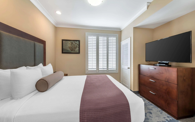 Best Western Plus Avita Suites