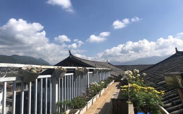 Floral Hotel · Qinyuan Hotel
