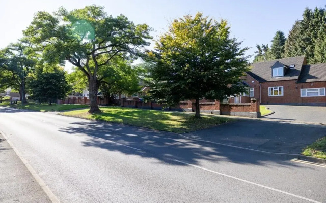 Beautiful 3BD Home Situated in Solihull