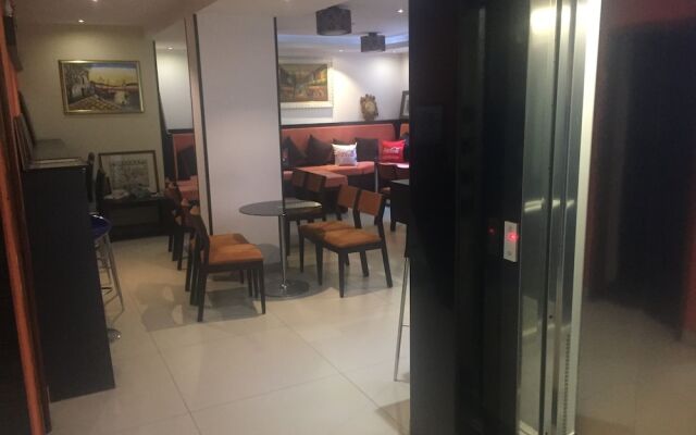 Hotel Sunrise Cameria