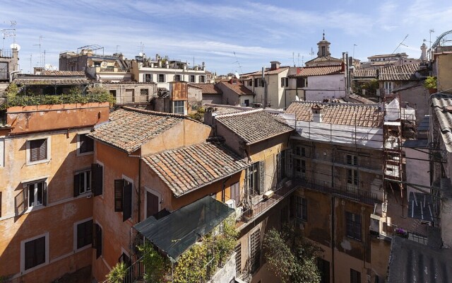 Spagnoli Roof Terrace Navona Sq