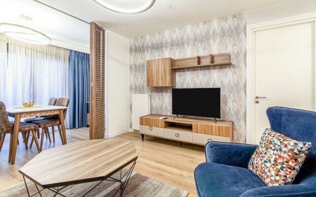 Elegant Flat Close to Malls in Sariyer