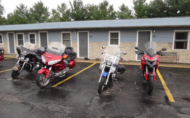 Pine Ridge Motel